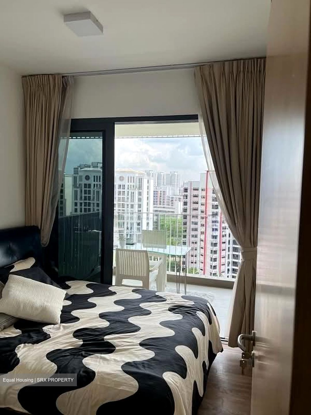 The Lakefront Residences (D22), Condominium #565816891